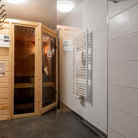 Ferdinand B Apartment *